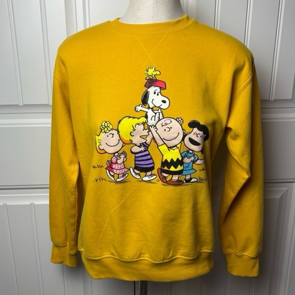 Peanuts Yellow Graphic Women's Sweatshirt